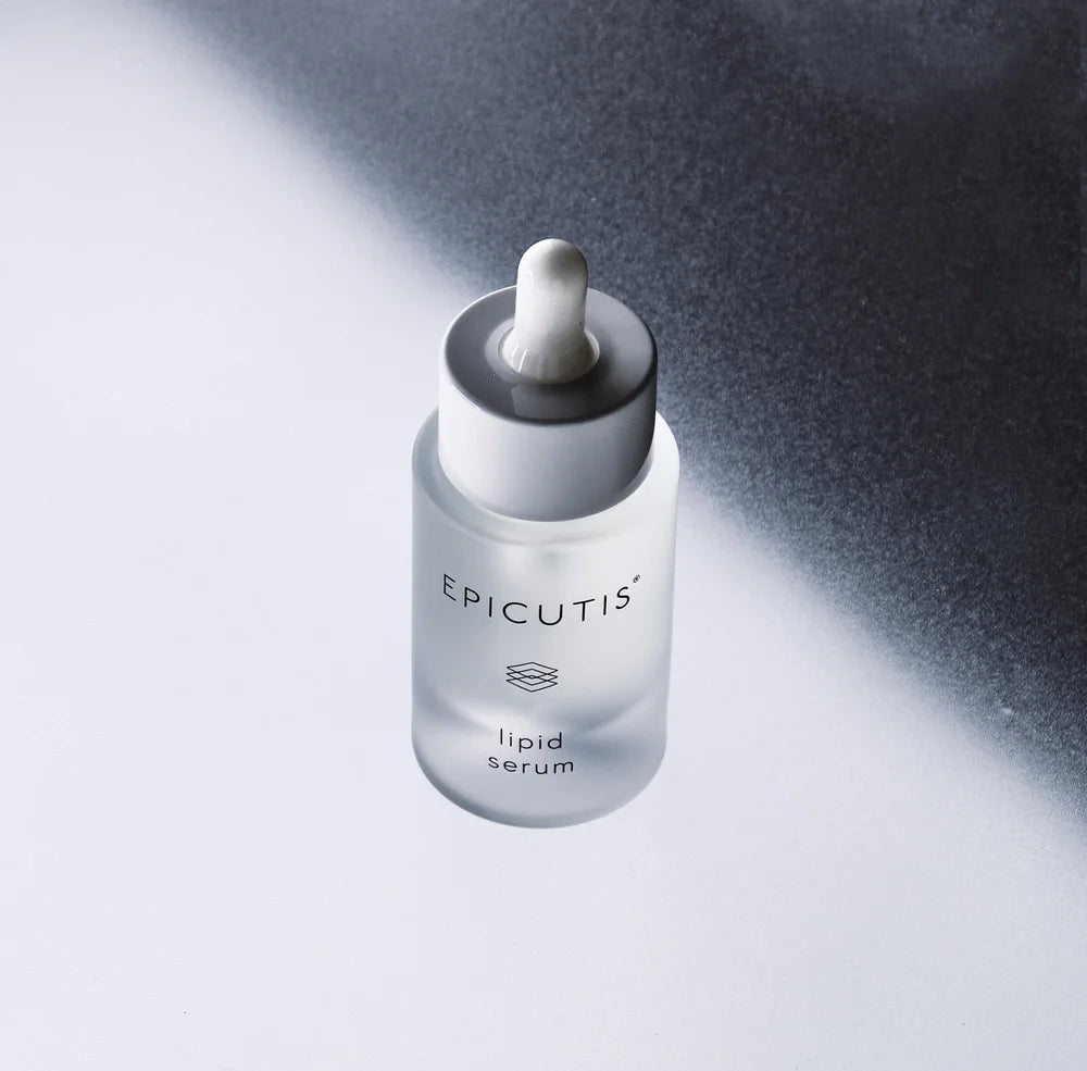 Epicutis lipid serum bottle on a gradient background
